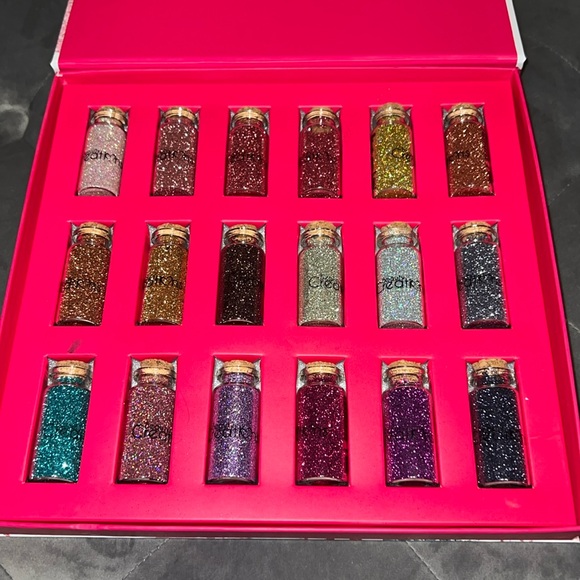 Eye glitters - Picture 3 of 4